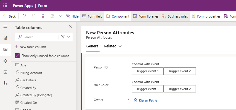 フォームに追加された複数のコントロールを示す図